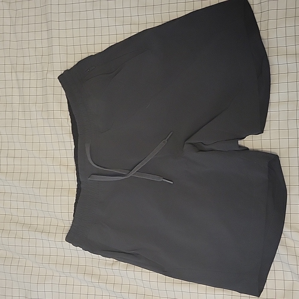 Lululemon 5" Bowline Short